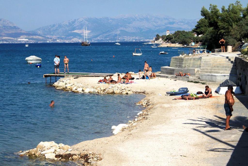 Apartments Villa Bayview Trogir Exterior foto
